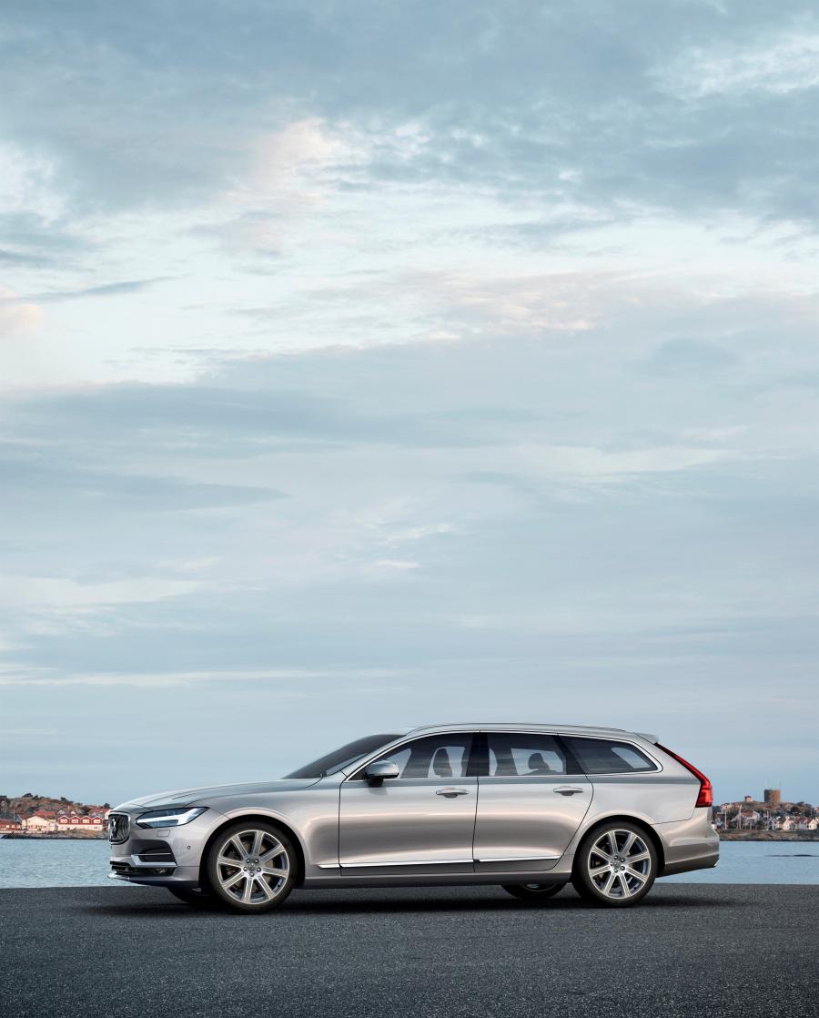  Volvo V90 T6 Inscription 2016 года  (фото 4 из 49)